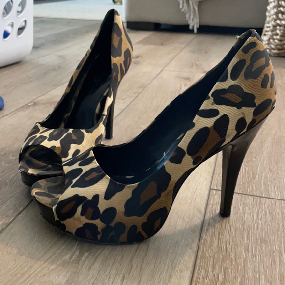 Jessica Simpson Shoes - Jessica Simpson Heels Size 9